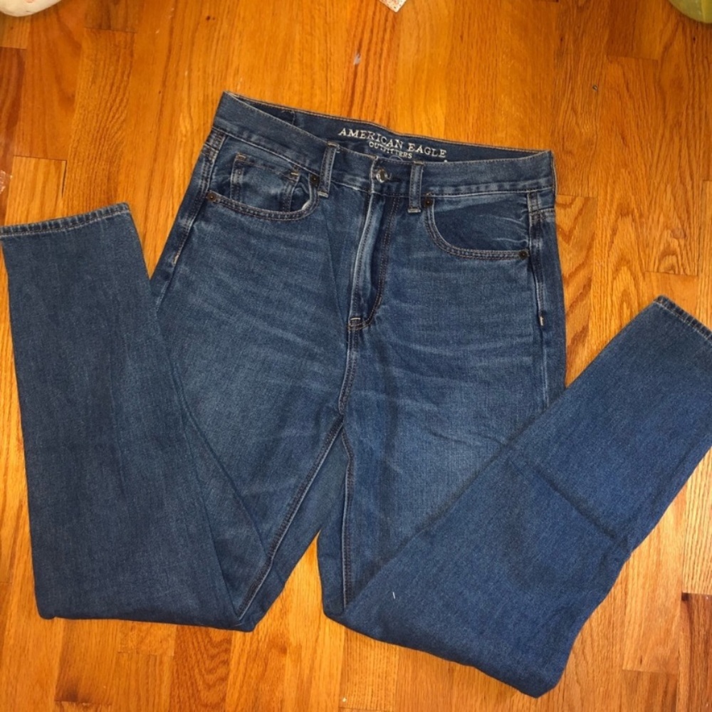American Eagle Mom Jeans
